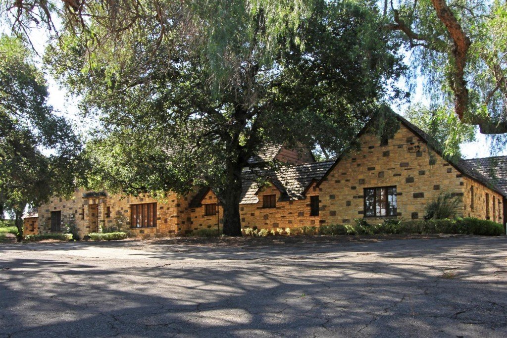 IMG_0501 Mansion Front from NW