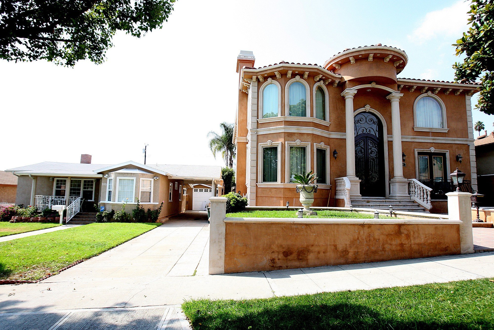 1508068_tn_blr_me_0828_mansionization