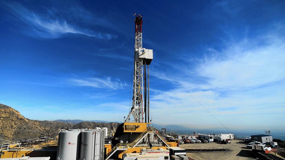 la-apphoto-california-gas-leak-jpg-20160320.jpg